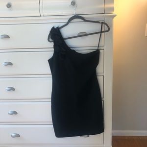 One shoulder black dress